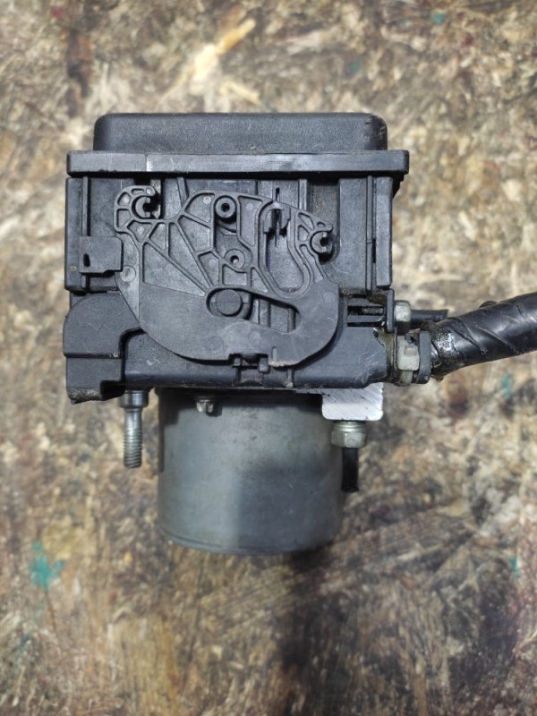 Блок ABS TEANA J32 08-14 Блок ABS TEANA J32 08-14