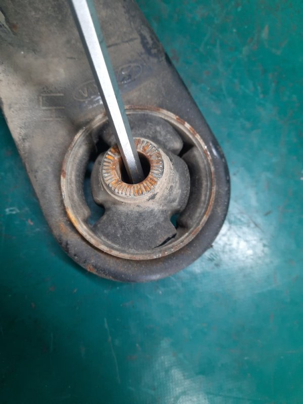 Рычаг передней подвески нижний левый SOUL PS 13-19 2019 PS 1.6