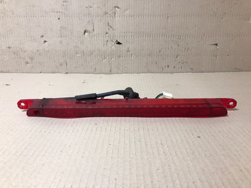 Стоп-сигнал MITSUBISHI OUTLANDER 03-07 2004 Внедорожник 2.4 4G69 MR971537 Б/У