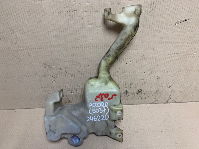 Запчасть бачок омывателя HONDA ACCORD USA 07-12 2009 Седан 3.5 J35Z2 76841-TA5-A01 Б/У Бачок омывателя HONDA ACCORD USA 07-12 2009 Седан 3.5 J35Z2 76841-TA5-A01 Б/У