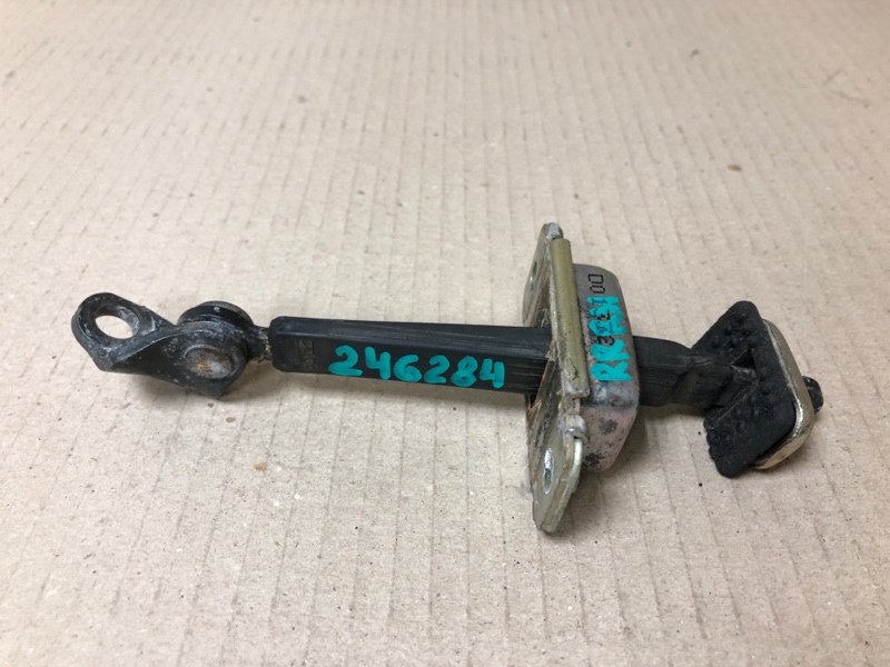 Запчасть ограничитель двери задний правый ACURA MDX (YD1) 00-06 2002 Внедорожник 3.5 72840-S84-A01 Б/У Ограничитель двери задний правый ACURA MDX (YD1) 00-06 2002 Внедорожник 3.5 72840-S84-A01 Б/У