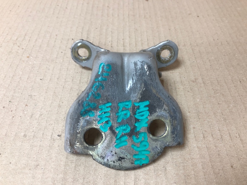 Петля двери нижняя задняя правая ACURA MDX (YD1) 00-06 2002 Внедорожник 3.5 67920-S3V-A00ZZ Б/У