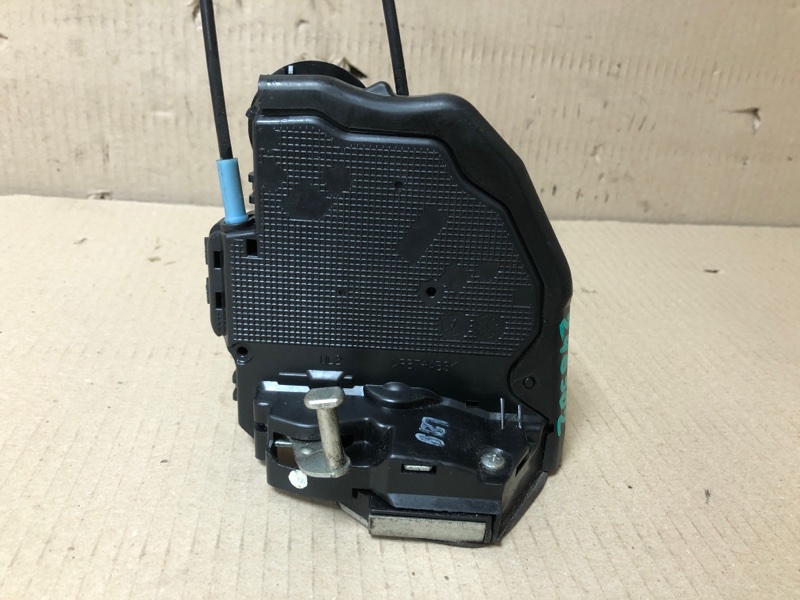 Замок двери задний левый COROLLA 150 06-13 2010 1.8 2ZRFE