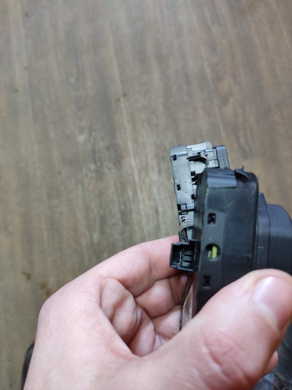 Блок кнопок памяти сидений передний правый INFINITI QX30 16-20 Внедорожник 2.0 20PET