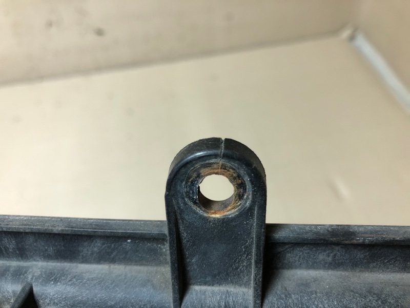 Диффузор вентилятора основного радиатора OUTLANDER 03-07 2004 Внедорожник 2.4 4G69