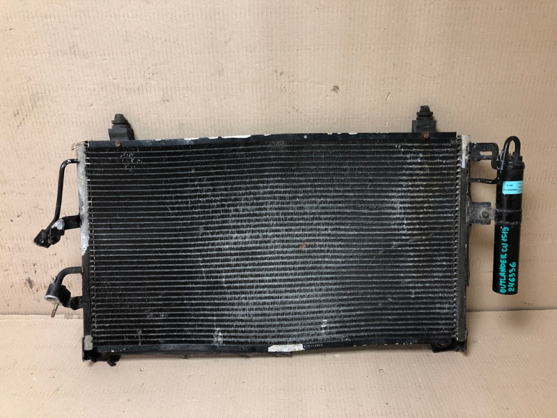 Запчасть радиатор кондиционера MITSUBISHI OUTLANDER 03-07 2004 Внедорожник 2.4 4G69 MR958462 Б/У Радиатор кондиционера MITSUBISHI OUTLANDER 03-07 2004 Внедорожник 2.4 4G69 MR958462 Б/У