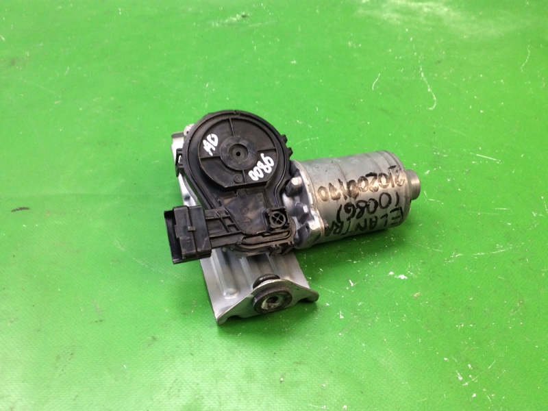 Запчасть моторчик стеклоочистителя передний HYUNDAI ELANTRA AD 16- 2016 AD 2.0 G4NH 98110-F2000 Б/У Моторчик стеклоочистителя передний HYUNDAI ELANTRA AD 16- 2016 AD 2.0 G4NH 98110-F2000 Б/У