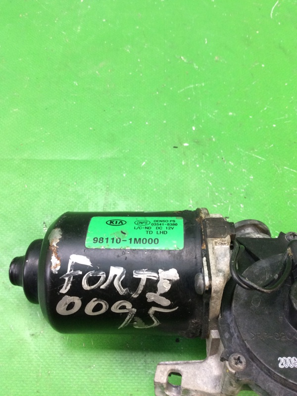 Моторчик стеклоочистителя передний KIA FORTE/CERATO TD 08-13 TD 2.0 G4KD