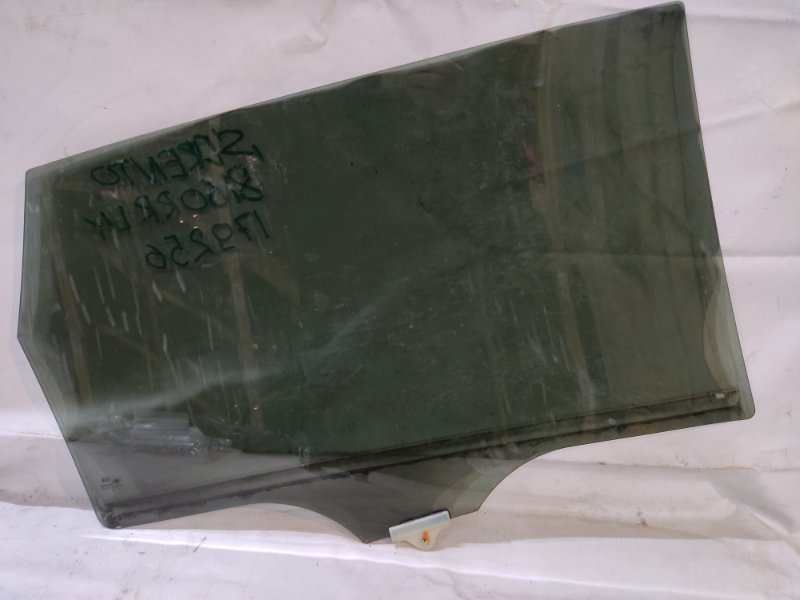 Стекло двери заднее левое KIA SORENTO UM 14- Внедорожник 2.4