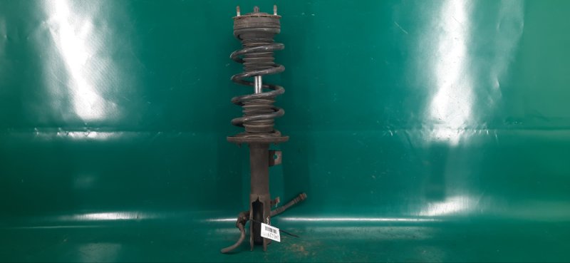 Амортизатор передний левый FORD FIESTA 08-17 2013 Хэтчбек 1.6 XDEZ D2BZ-18124-A Б/У