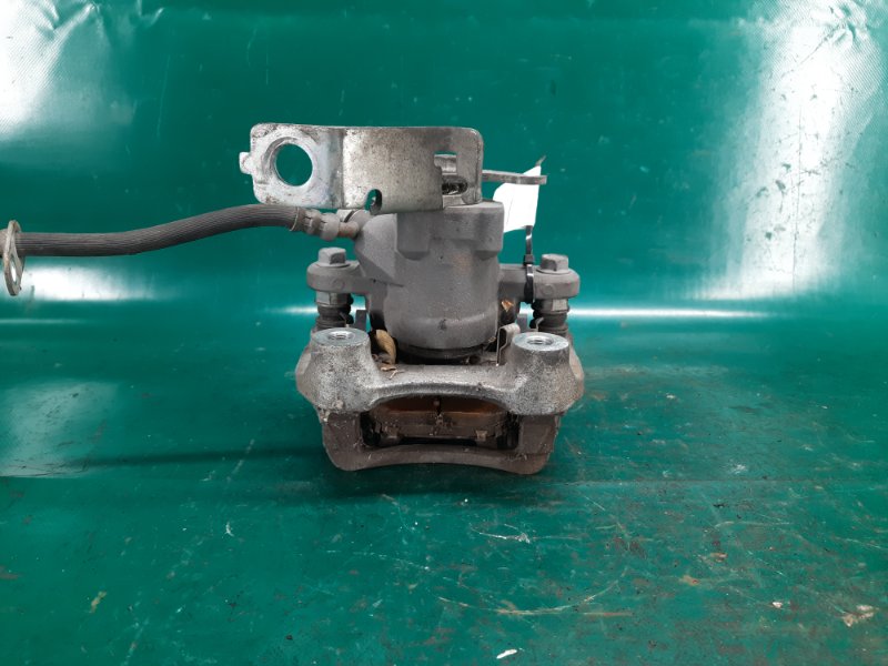 Суппорт тормозной задний правый PRIUS 16- 2016 Хэтчбек 1.8 2ZRFXE