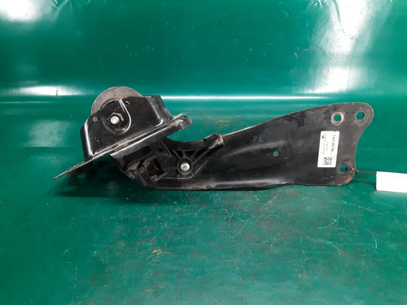 Запчасть рычаг задней подвески продольный правый VOLKSWAGEN PASSAT B8 14- 2016 Седан 1.8 CPRA 1K0 505 224 L Б/У Рычаг задней подвески продольный правый VOLKSWAGEN PASSAT B8 14- 2016 Седан 1.8 CPRA 1K0 505 224 L Б/У