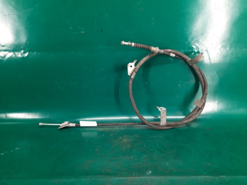 Трос стояночного тормоза задний левый TOYOTA PRIUS 16- Хэтчбек 1.8 2ZRFXE Трос стояночного тормоза задний левый TOYOTA PRIUS 16- Хэтчбек 1.8 2ZRFXE