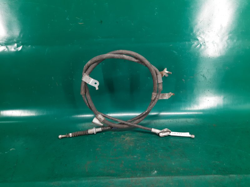 Трос стояночного тормоза задний правый TOYOTA PRIUS 16- Хэтчбек 1.8 2ZRFXE