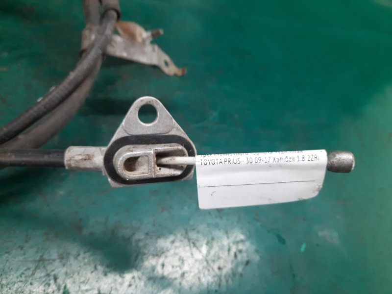 Трос стояночного тормоза задний правый PRIUS 16- 2016 Хэтчбек 1.8 2ZRFXE