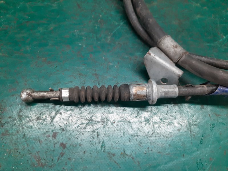 Трос стояночного тормоза задний правый PRIUS 16- 2016 Хэтчбек 1.8 2ZRFXE