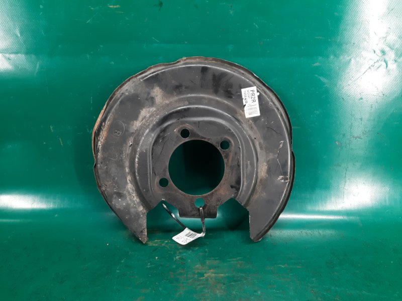 Защита тормозного диска задняя правая PRIUS 16- 2016 Хэтчбек 1.8 2ZRFXE Защита тормозного диска задняя правая PRIUS 16- 2016 Хэтчбек 1.8 2ZRFXE