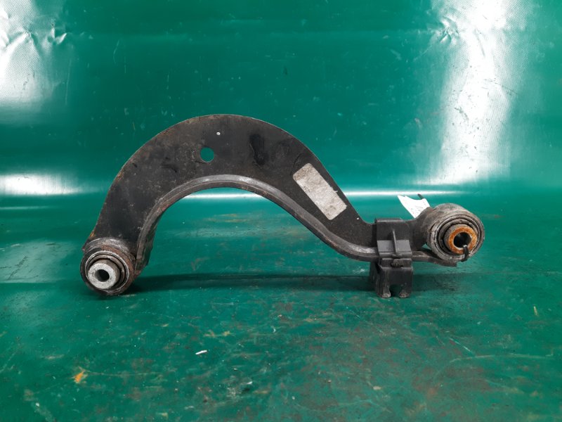 Рычаг задней подвески поперечный верхний VOLKSWAGEN PASSAT B8 14- 2016 Седан 1.8 CPRA 5Q0 505 323 C Б/У