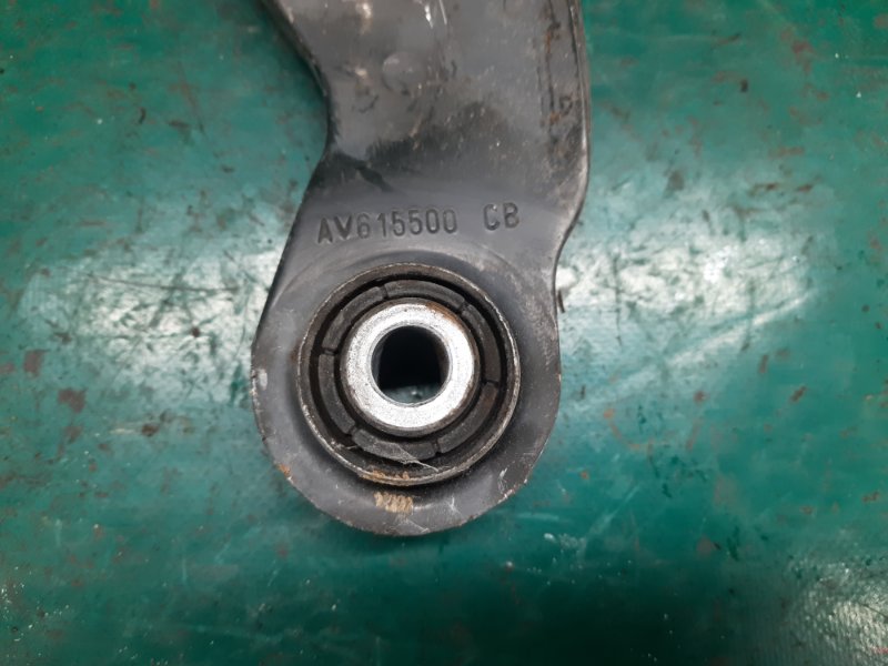 Рычаг задней подвески поперечный верхний левый FORD FOCUS 10-18 Хетчбек 2.0 C20HDEX