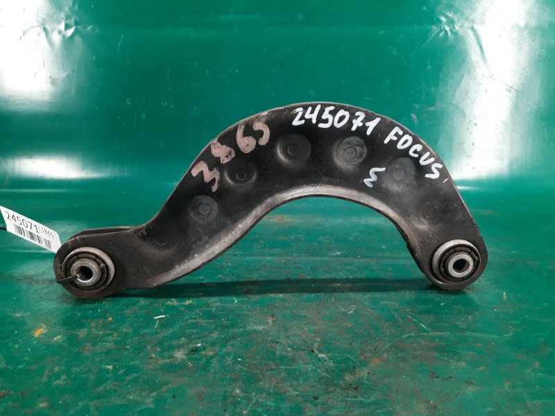 Рычаг задней подвески поперечный верхний правый FORD FOCUS 10-18 2014 Хетчбек 2.0 C20HDEX AV6Z-5500-B Б/У