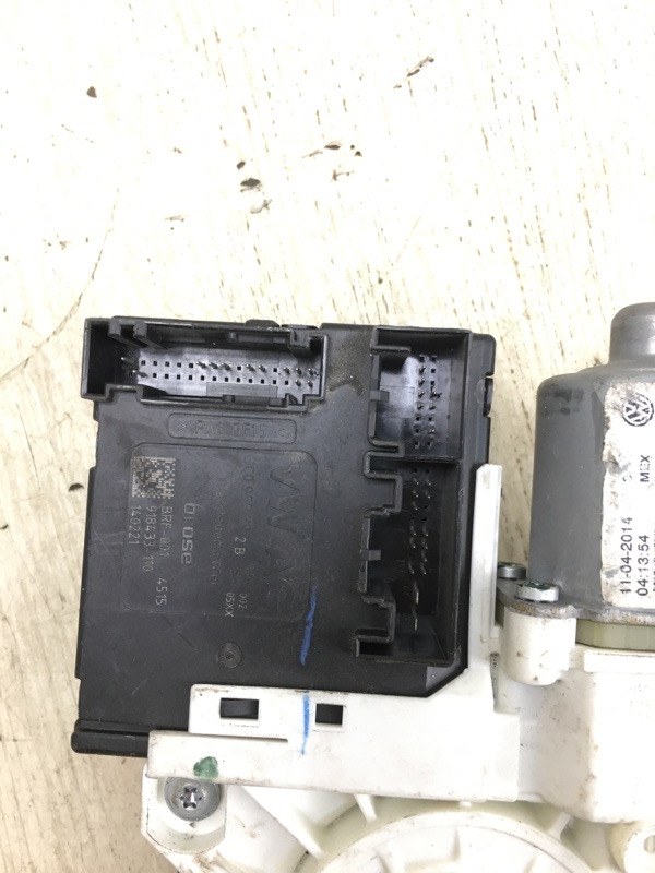 Стеклоподъемник передний правый PASSAT B7 11-15 2014 A32 1.8 CPRA Стеклоподъемник передний правый PASSAT B7 11-15 2014 A32 1.8 CPRA