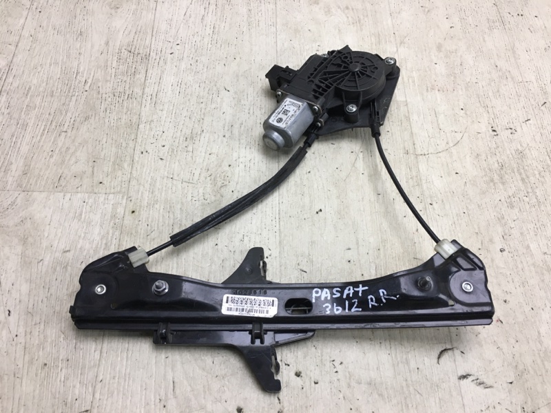Стеклоподъемник задний правый VOLKSWAGEN PASSAT B7 11-15 2014 A32 1.8 CPRA 561 839 462 F Б/У