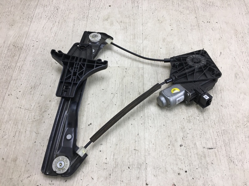 Стеклоподъемник задний правый PASSAT B7 11-15 2013 A32 CBTA 2.5L