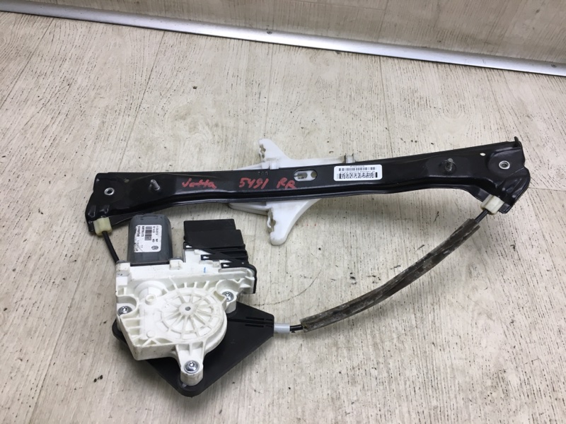 Запчасть стеклоподъемник задний правый VOLKSWAGEN JETTA USA 10-17 2011 162 CBTA 2.5L 5C6 839 462 B Б/У Стеклоподъемник задний правый VOLKSWAGEN JETTA USA 10-17 2011 162 CBTA 2.5L 5C6 839 462 B Б/У