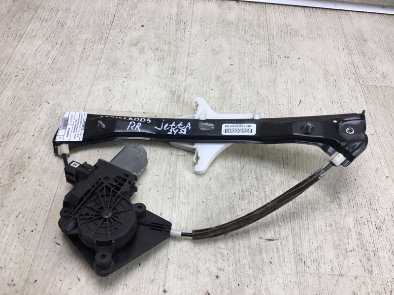 Стеклоподъемник задний правый VOLKSWAGEN JETTA USA 10-17 2012 162 2.5 CBUA 5C6 839 462 B Б/У