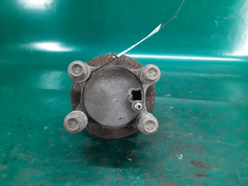 Ступица задняя левая FUSION 14- 2015 Седан C15HDTX