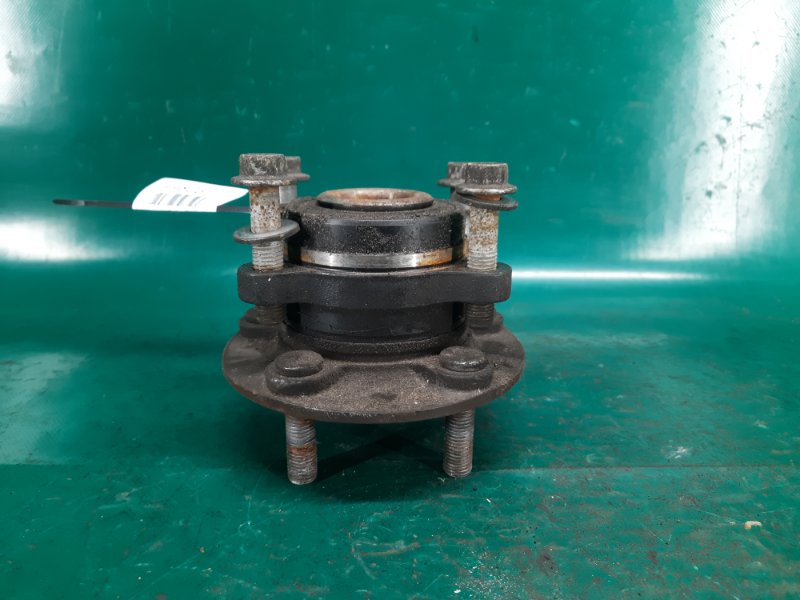 Ступица передняя правая FUSION 14- 2015 Седан C15HDTX