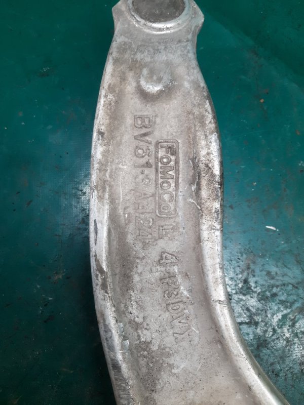 Рычаг передней подвески нижний левый FOCUS 10-18 2014 Хетчбек 2.0 C20HDEX