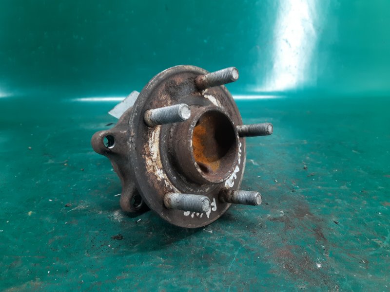 Ступица задняя правая FORD FOCUS 10-18 2014 Хетчбек 2.0 C20HDEX BV6Z-1104-B Б/У