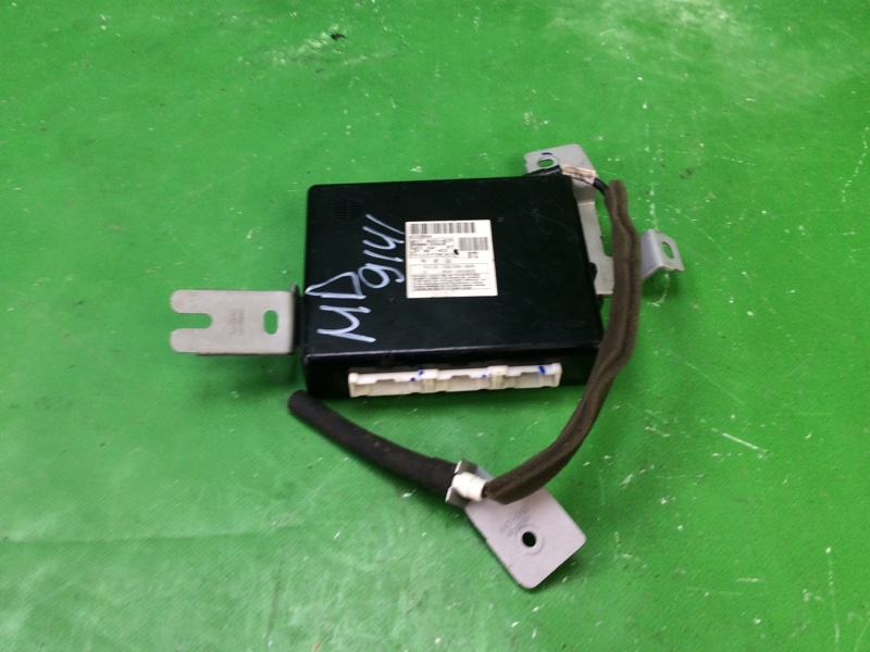 Запчасть блок комфорта HYUNDAI ELANTRA MD 10-15 2012 MD 1.8 G4NB 95400-3X830 Б/У Блок комфорта HYUNDAI ELANTRA MD 10-15 2012 MD 1.8 G4NB 95400-3X830 Б/У