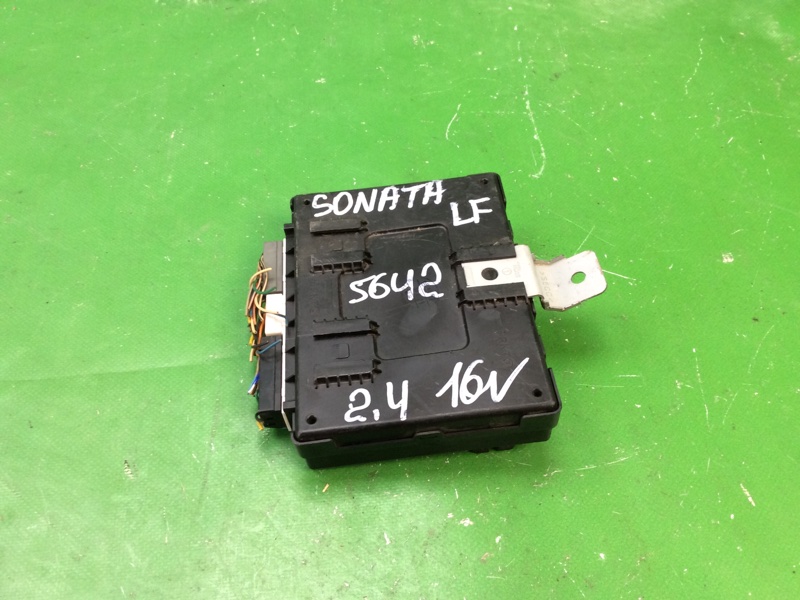 Блок комфорта HYUNDAI SONATA LF 2014- 2014 LF 2.4 G4KJ 95400-C2100 Б/У