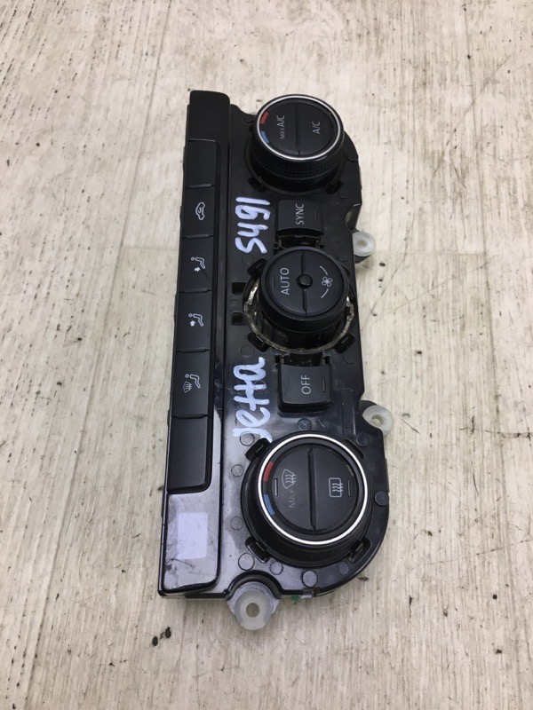 Блок управления печкой PASSAT B7 11-15 A32 Блок управления печкой PASSAT B7 11-15 A32