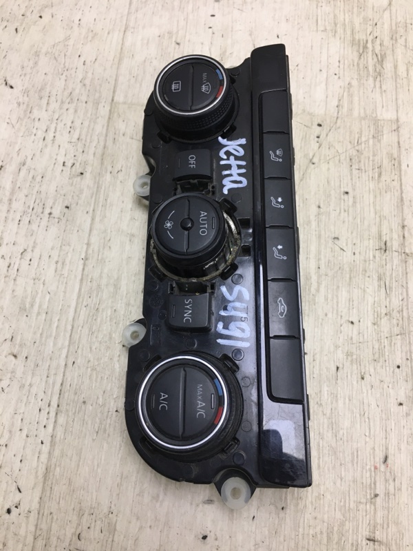 Блок управления печкой VOLKSWAGEN PASSAT B7 11-15 A32 Блок управления печкой VOLKSWAGEN PASSAT B7 11-15 A32