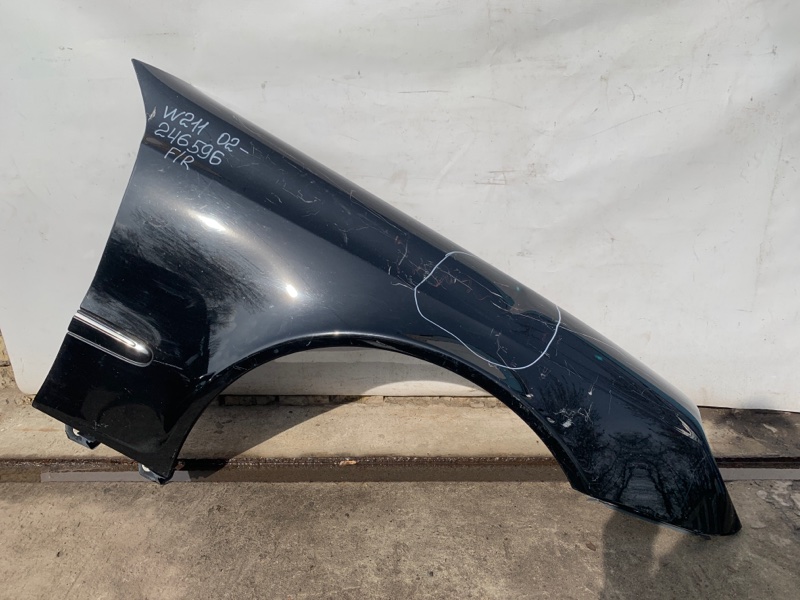 Крыло переднее правое MERCEDES E-CLASS W211 02-09 A 211 880 14 18 Б/У