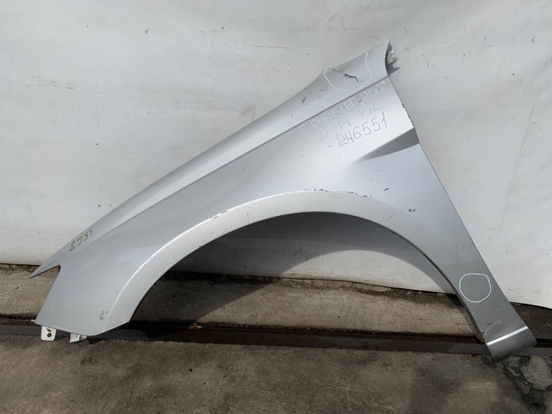 Крыло переднее левое CHRYSLER 200 10-14 68079073AB Б/У