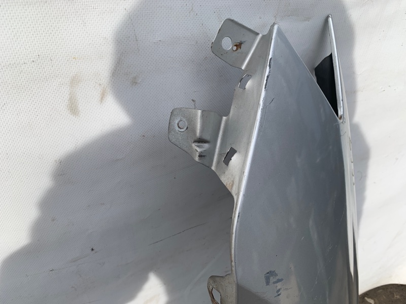 Крыло переднее левое 200 10-14