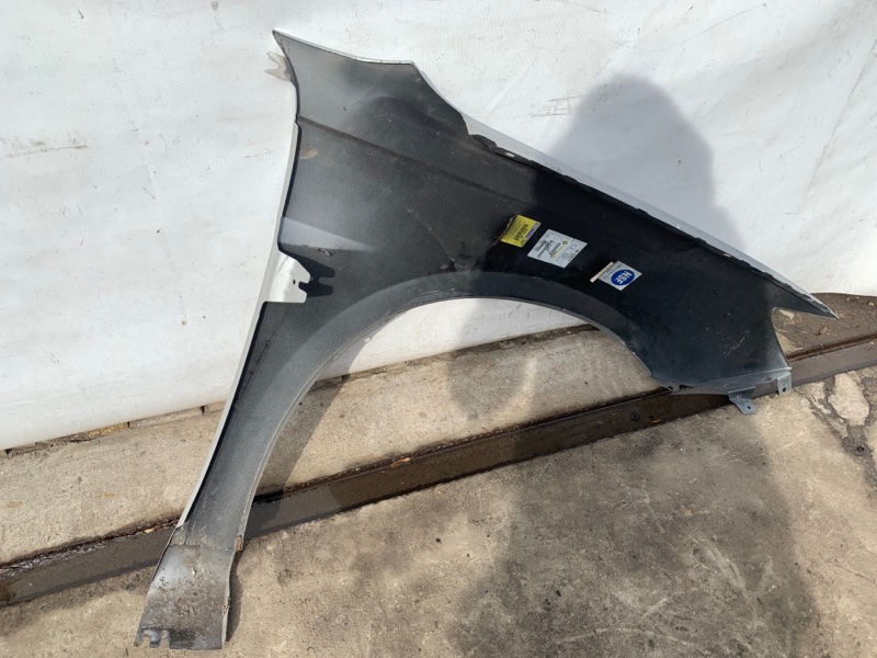 Крыло переднее левое 200 10-14