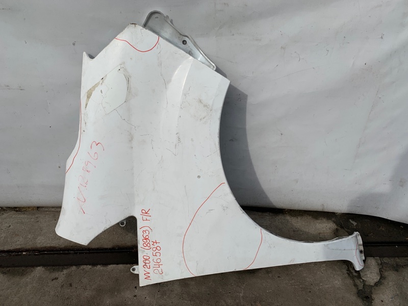 Крыло переднее правое NV200 USA 13- 2017 M20X 2.0 MR20DE