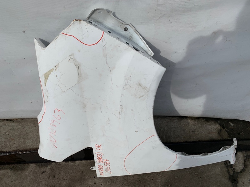 Крыло переднее правое NV200 USA 13- 2017 M20X 2.0 MR20DE