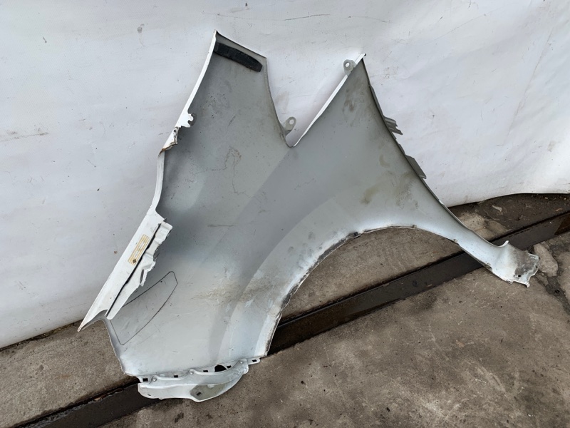 Крыло переднее правое NV200 USA 13- 2017 M20X 2.0 MR20DE