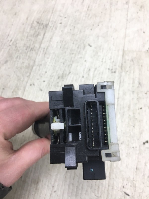 Подрулевой переключатель левый OUTLANDER XL 05-13