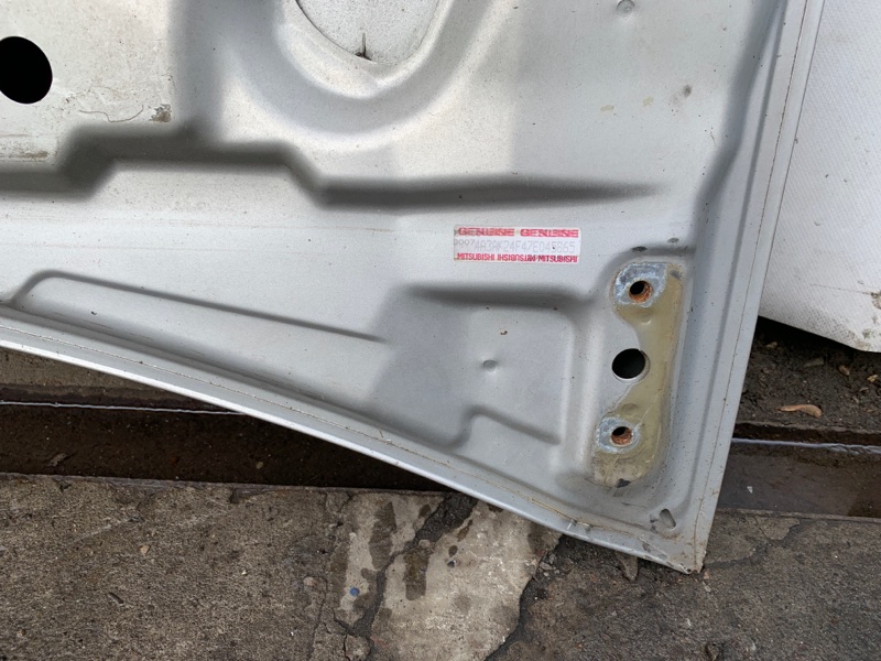 Капот ECLIPSE 05-08 2007 2.4