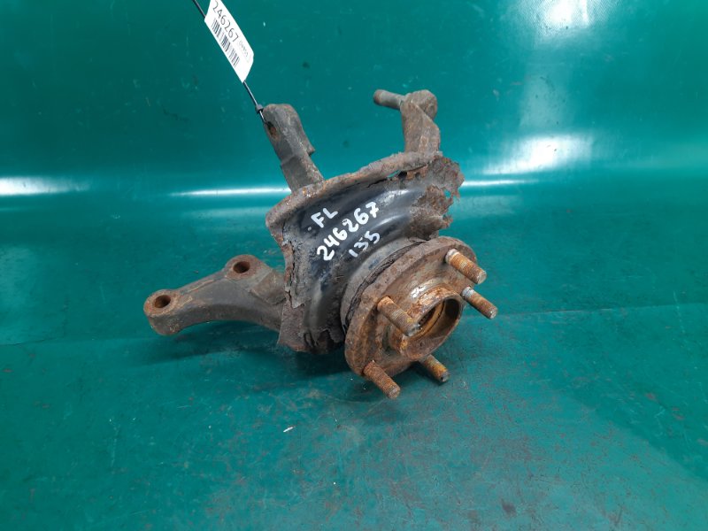 Кулак поворотный передний левый I35 00-04 2004 Седан 3.5 VQ35DE