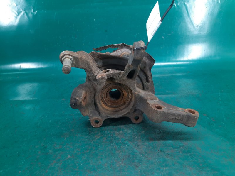 Кулак поворотный передний левый INFINITI I35 00-04 2004 Седан 3.5 VQ35DE 40015-5Y700 Б/У