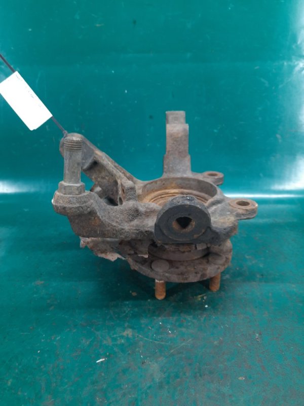 Кулак поворотный передний левый I35 00-04 2004 Седан 3.5 VQ35DE