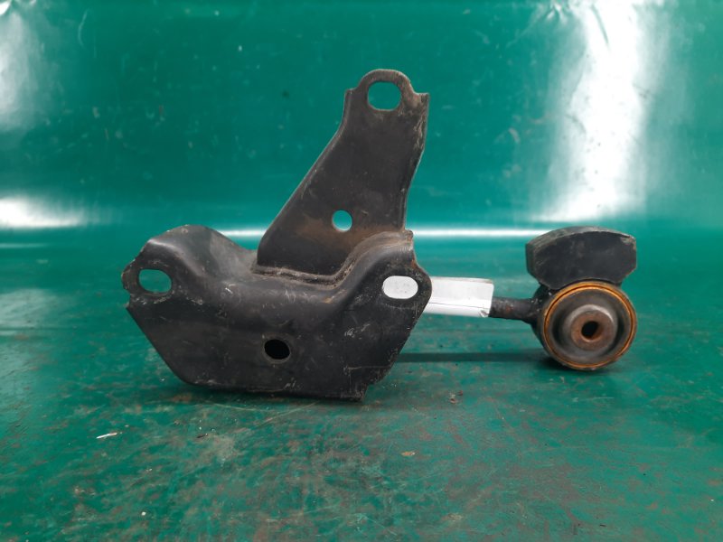 Подушка двигателя верхняя CAMRY 20 96-02 2000 Седан 2.2